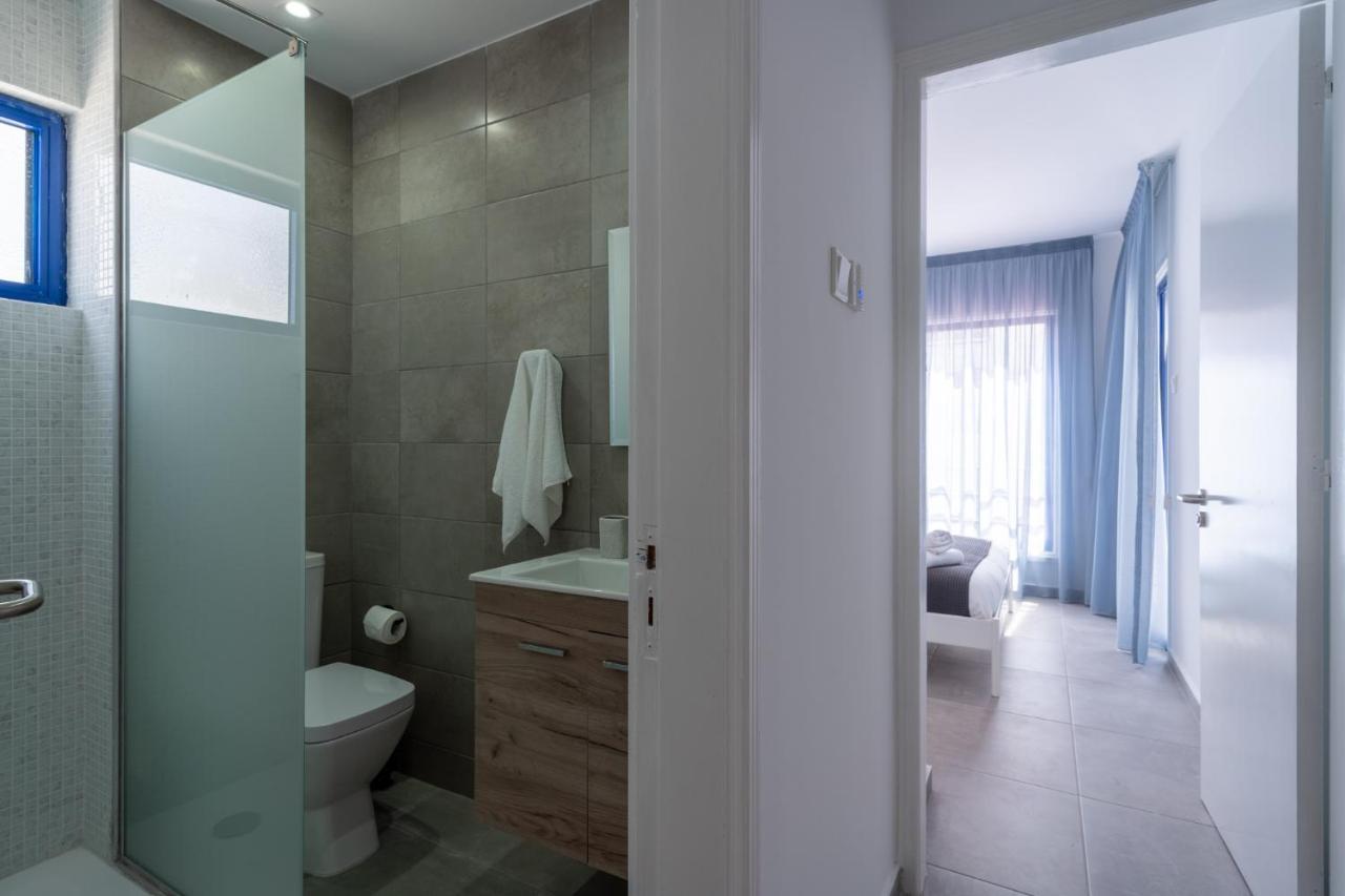 Odyssey - Captivating 2-Bedroom Retreat In ลาร์นาคา ภายนอก รูปภาพ