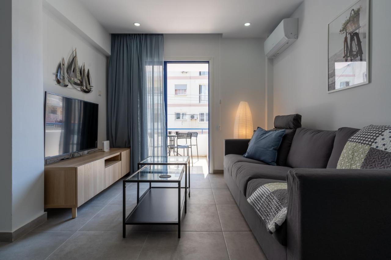 Odyssey - Captivating 2-Bedroom Retreat In ลาร์นาคา ภายนอก รูปภาพ