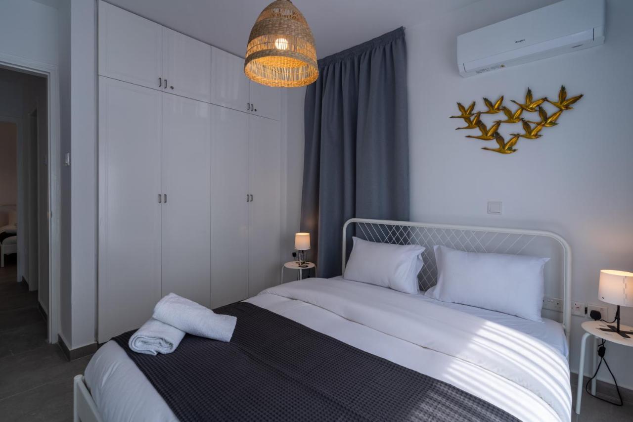 Odyssey - Captivating 2-Bedroom Retreat In ลาร์นาคา ภายนอก รูปภาพ