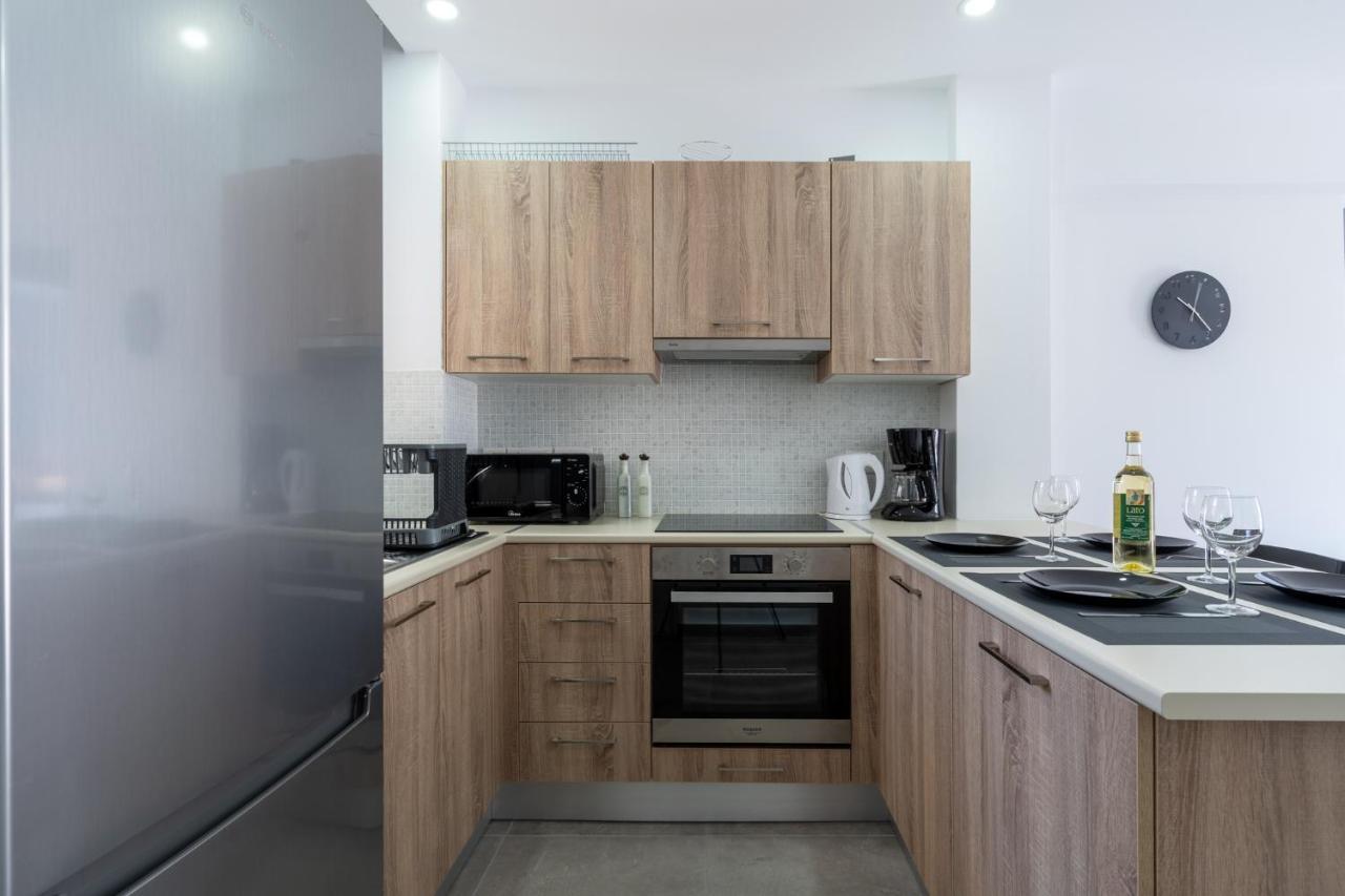 Odyssey - Captivating 2-Bedroom Retreat In ลาร์นาคา ภายนอก รูปภาพ